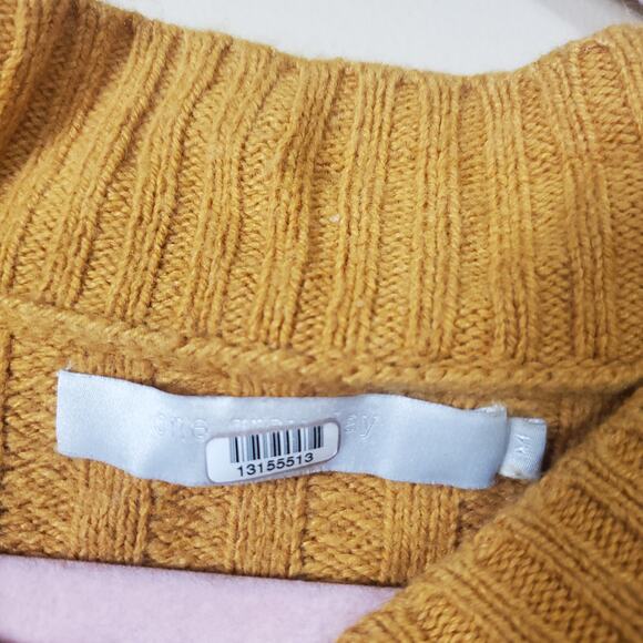 One Grey Day Murphy Pullover in Gold Wool Blend Size M - Picture 8 of 10